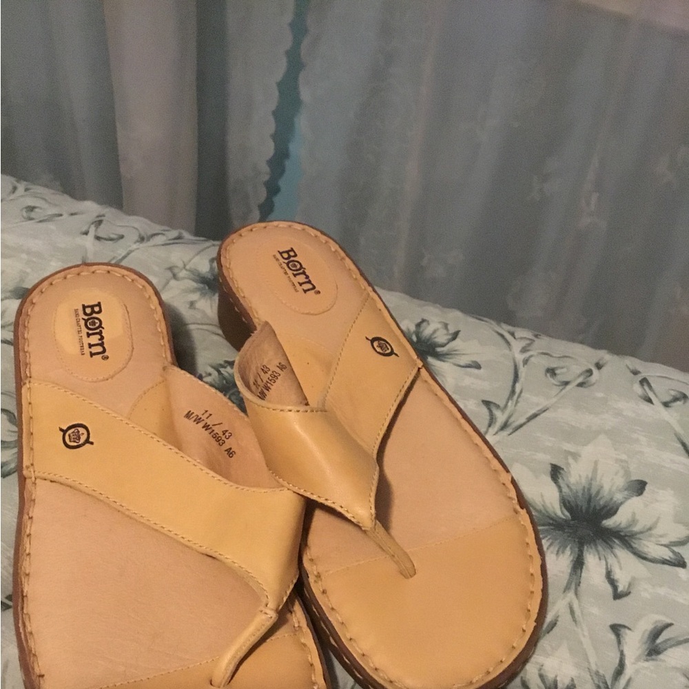 Born Sandals